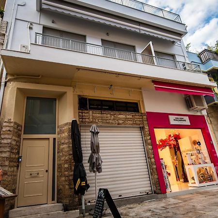 Ferienwohnung Plaka Rafaela Elegant Urban Retreat In Athens Historic Heart Exterior foto