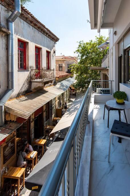 Ferienwohnung Plaka Rafaela Elegant Urban Retreat In Athens Historic Heart Exterior foto